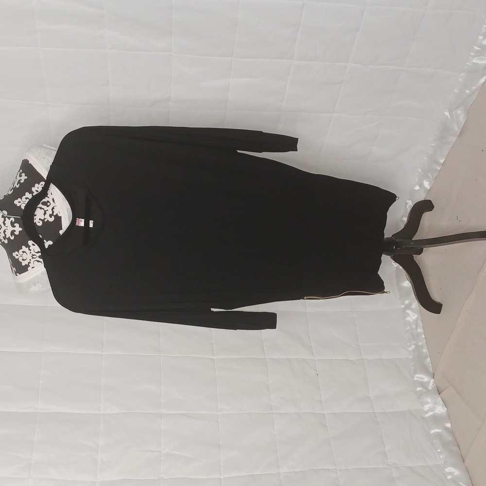 YIYMEI Black Mini Dress w/ 3/4 Length Sleeve